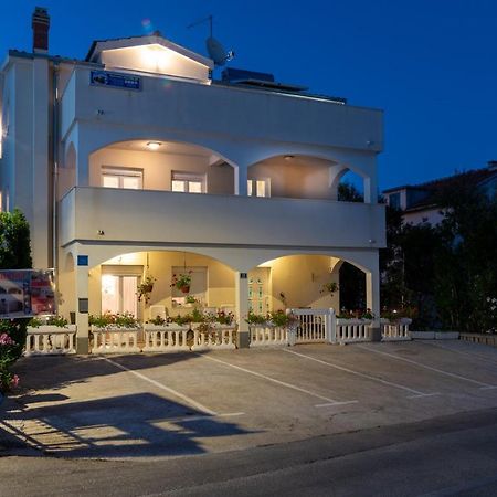 Apartments Villa Filip Trogir Exterior photo